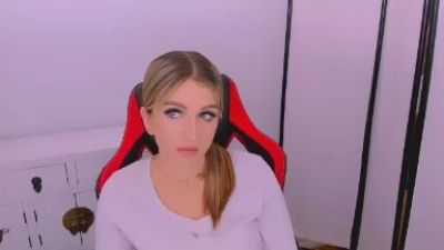 CarlaQueen from United States