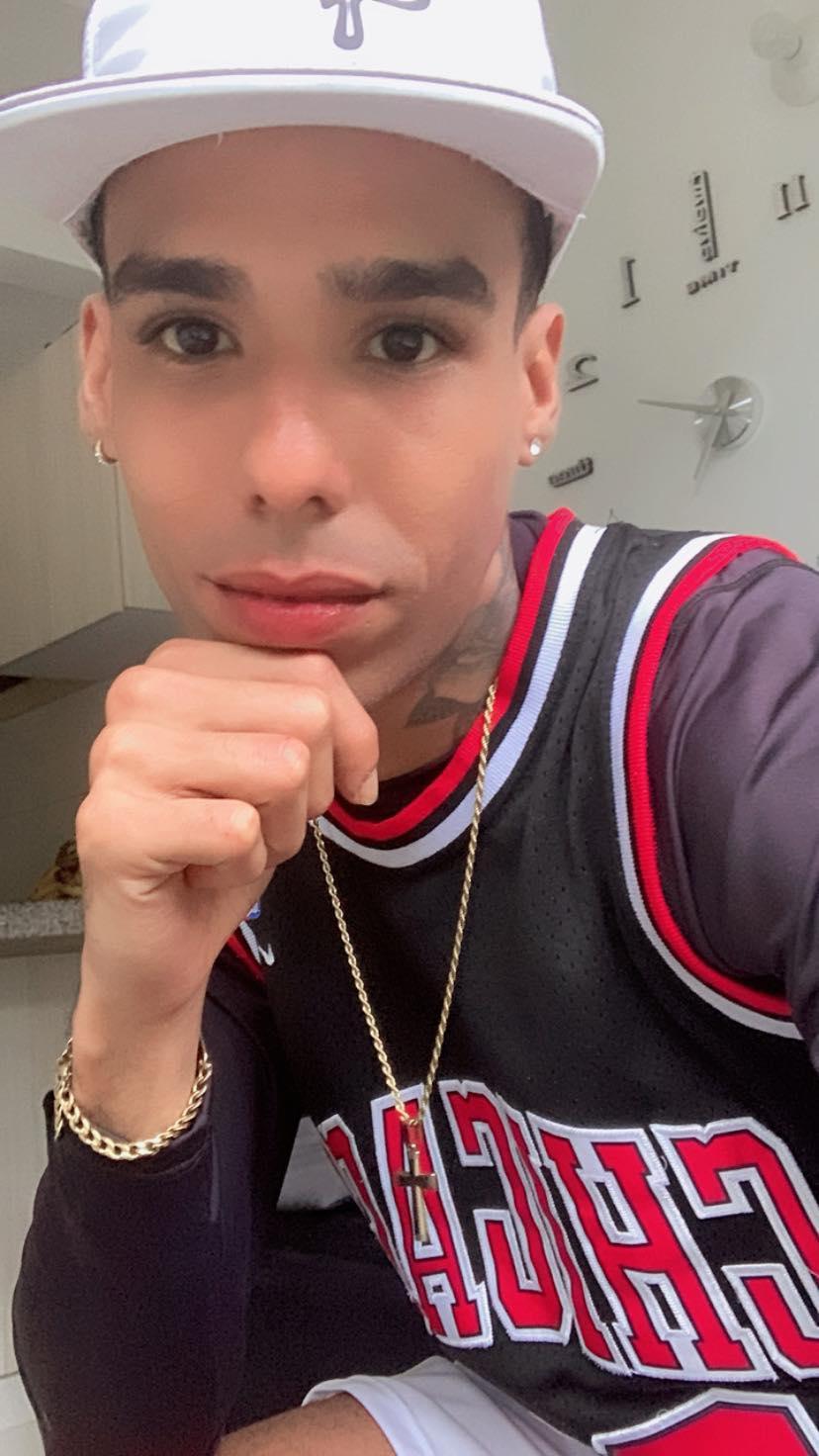 DamianAldrin609 from Colombia