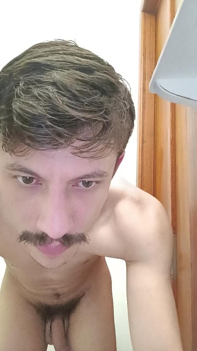 Gabriel24x_hot from Brazil