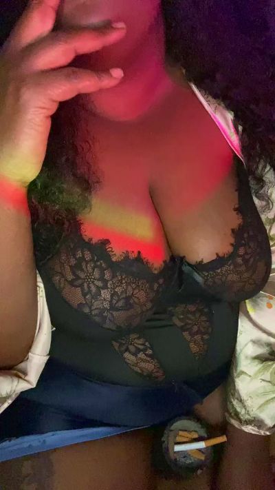 RoxxLavender from United States