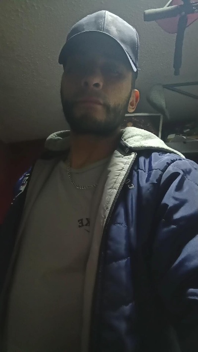 androd666 from Colombia