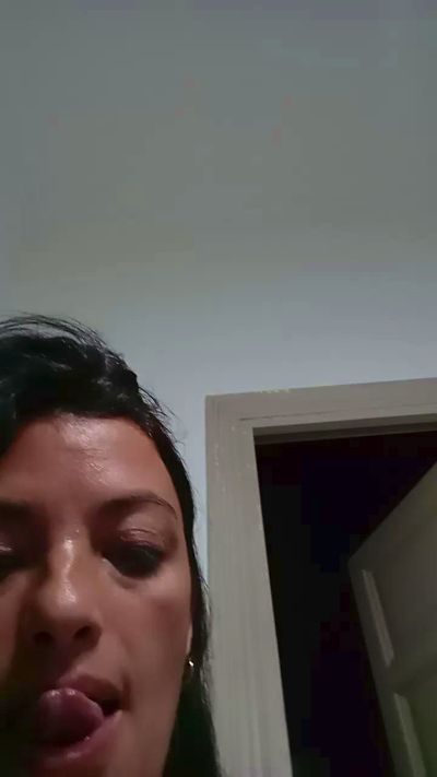 flor229 from Argentina