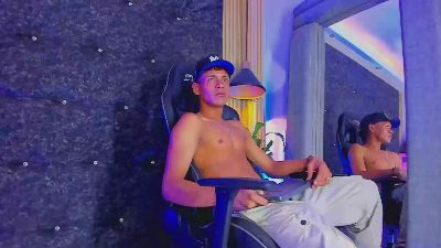leo_hot21 from Colombia