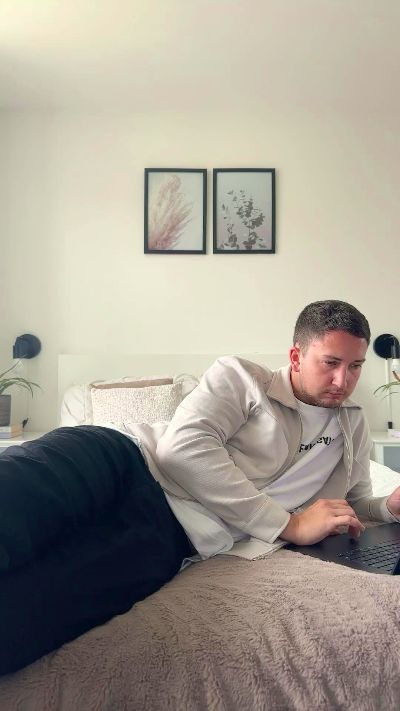 meandyou23 from United Kingdom